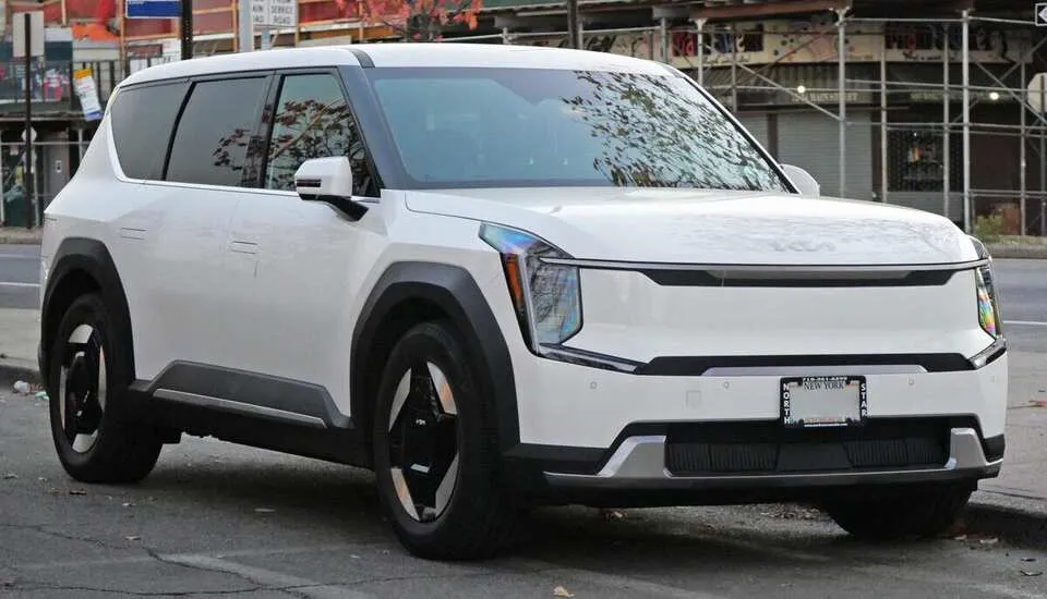 Kia EV9 rackvidd – verklig korning pa svenska vagar