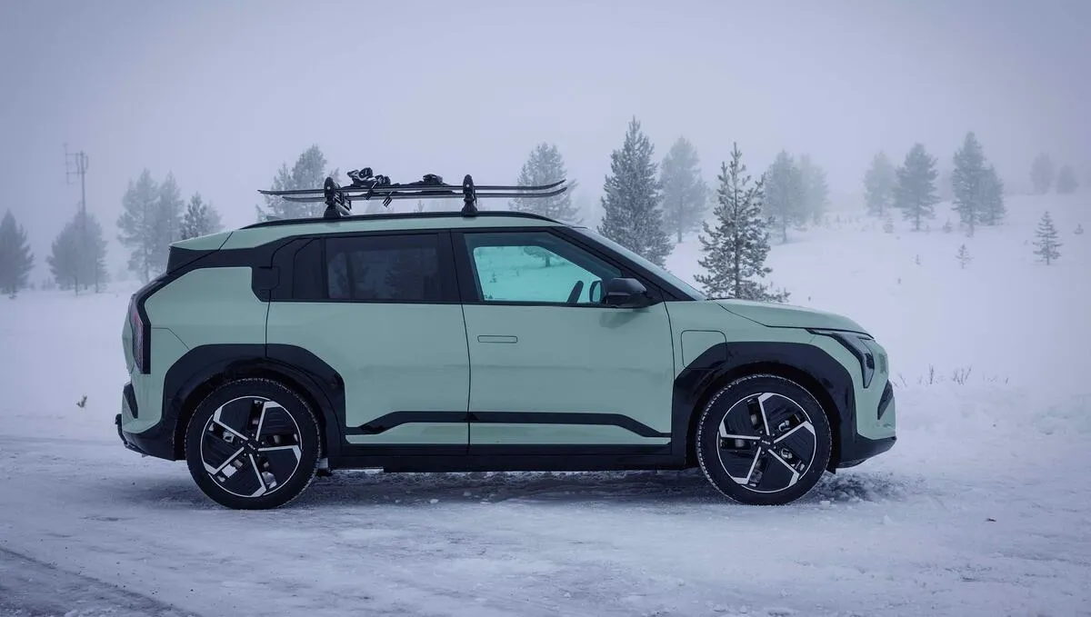 Kia EV3 sidoprofil – kompakt elektrisk SUV