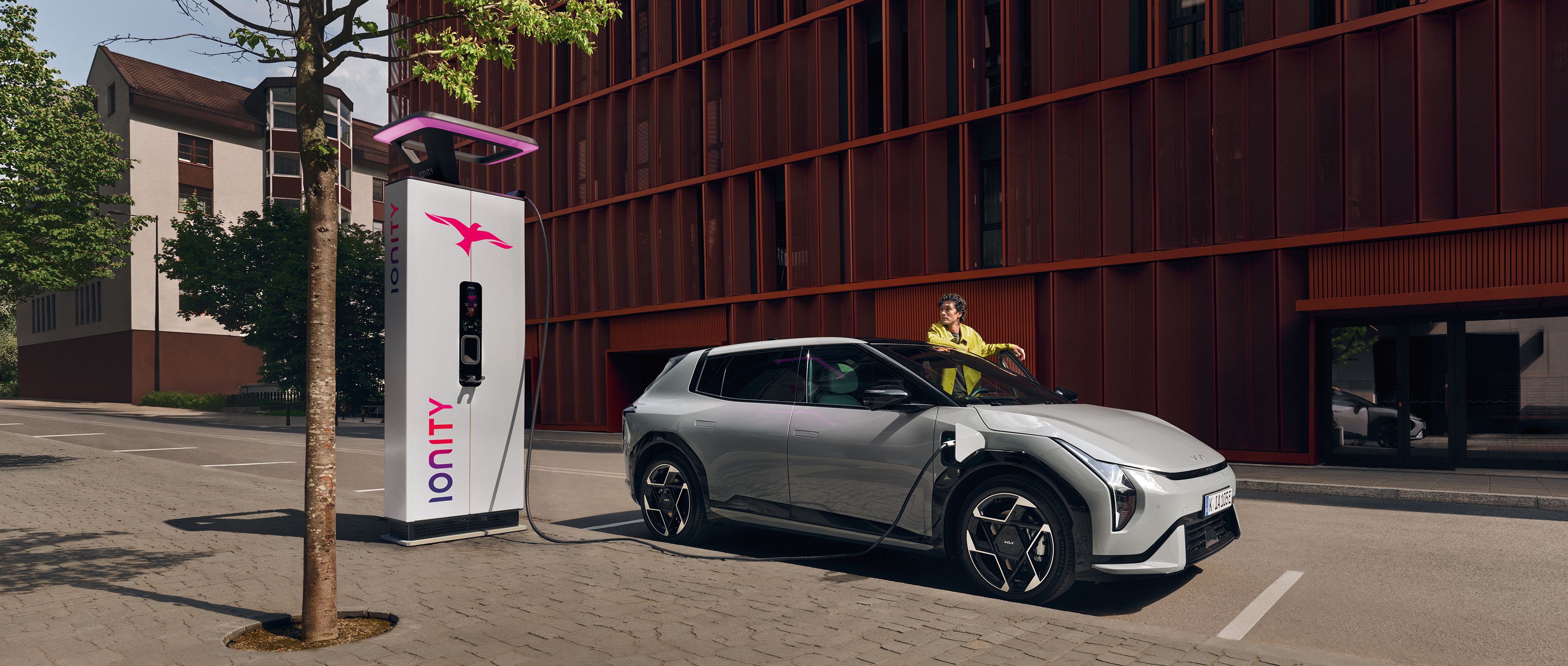 Kia EV4 800V snabbladdning elbil crossover