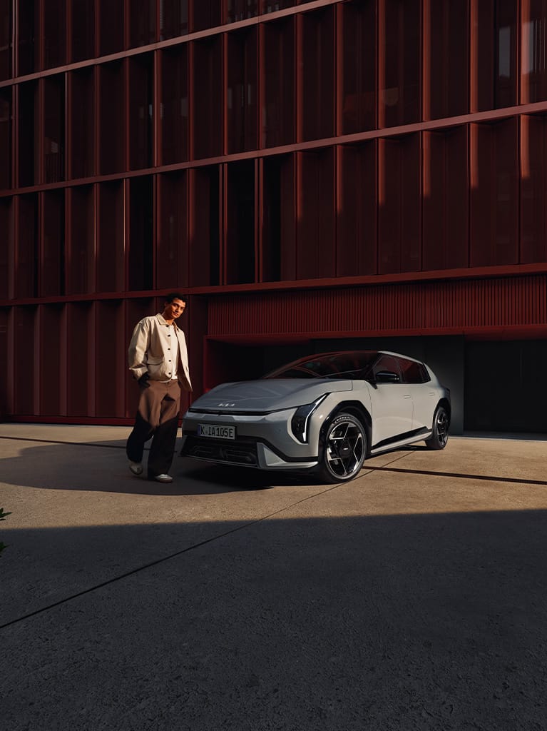 Kia EV4 – pris och versioner för elektrisk Sedan / Crossover